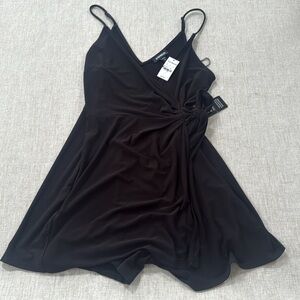 Express‎ Tie Waist Wrap Surplice Black Romper Shorts Playsuit Size Small NEW